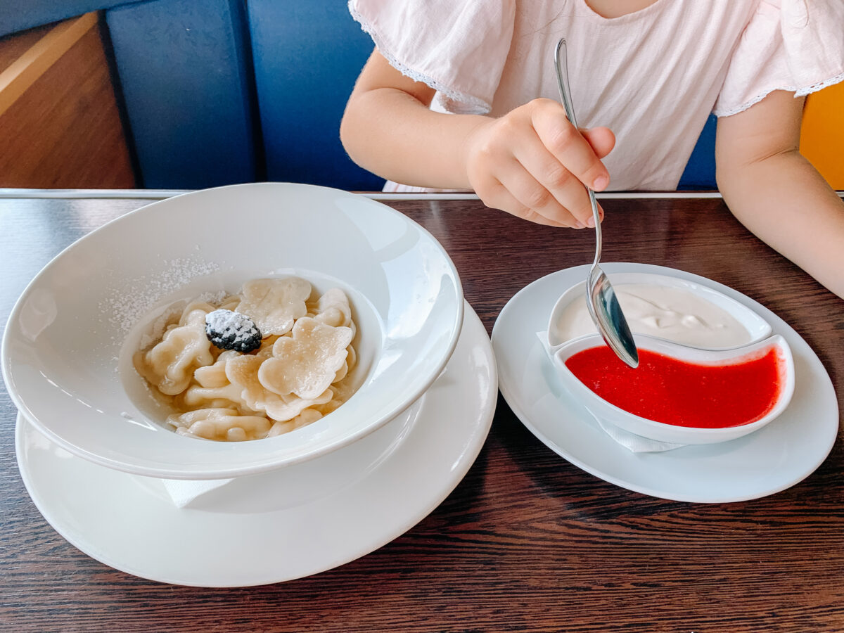 where to eat with kids in Vilnius?