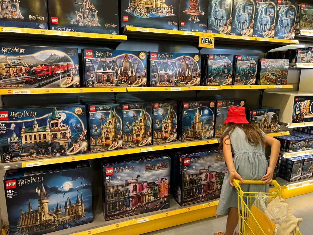 Lego store at Legoland Malaysia cheap lego sets